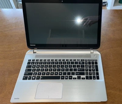 Toshiba Satellite S55t-B5273NR Laptop For Parts/Repair - Image 1 of 4