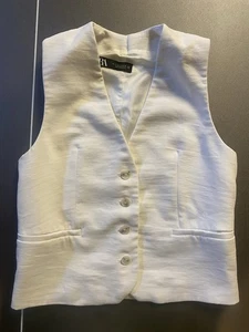 Zara Basic White Ivory Sleeveless Vest Tank Top Blouse Button Front Sz S Cropped - Picture 1 of 7