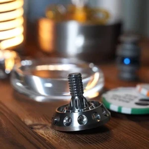 Stainless Steel Hand Twisting Spinning Top Gyro Gyroscope Collection Spinner Toy - Picture 1 of 10