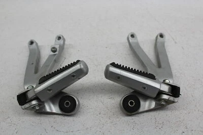 91-93 SUZUKI GSX1100G JUEGO DE CLAVIJAS DE PASAJERO TRASERO PAR Foto 1 de 4