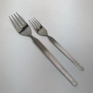 Vintage NORITAKE Stainless "VERTICAL" SALAD FORK & MEAT SERVING FORK - Japan MCM - Picture 1 of 3
