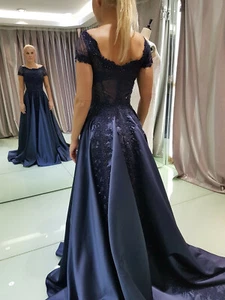 Bezauberndes Abendkleid mit Strass-Steinen Gr. S - Bild 1 von 4