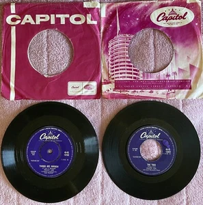 Peggy Lee – Two 7" Singles - Things Are Swingin' / The Tree (UK) - Picture 1 of 2