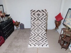 Rug Moroccan Vintage Boujaad Handmade 2'5"x5'1" Berber Striped Wool Carpet - Picture 1 of 23