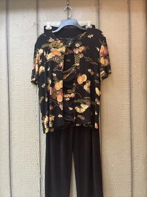 Positive Attitude Sz 8 黑色花朵背心 3 件套短袖夹克和裤子套装 — 第 1/4 张图片