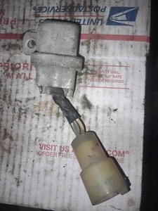 1984-1988 Toyota pickup/4runner Starter Relay - Picture 1 of 2