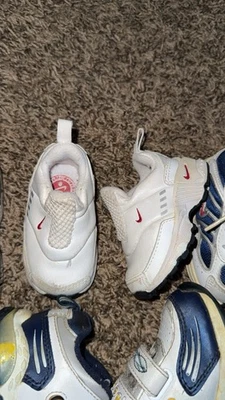 Paquete de zapatos Nike rosa vintage para niños pequeños talla 2c/3c Foto 1 de 2