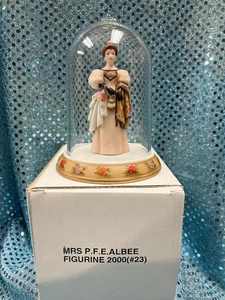 AVON 2000 MRS. ALBEE PRESIDENT'S CLUB SALES AWARD MINIATURE FIGURINE - Picture 1 of 1