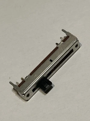 10 Stück Gerader Schieberegler-Potentiometer 35 mm B10K Mono-Mixer-Fader 6x6 mm - Bild 1 von 3