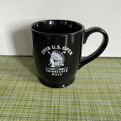 Taza de café negra grande de 4" Shinnecock Hills 2018 US Open Golf Indian Chief Foto 1 de 4