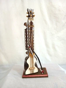 Instrumentos musicales decorativos de madera Dilruba miniatura para decoración del hogar o regalos - Imagen 1 de 4