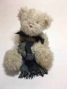 Trundle 2000 Boyds Bears 12in teddy bear with plaid chenille blanket 56391-10