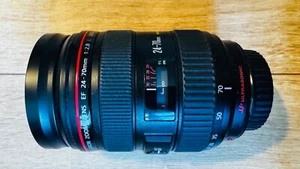 Lente zoom Canon EF 24-70 f/2,8 L USM muy buen estado y embalaje original - Imagen 1 de 4