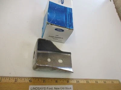 FORD 1991/2003 ESCORT GUARDABARROS DELANTERO REFUERZO "ABRAZO" DERECHO F1CZ-16A023-A NOS Foto 1 de 3