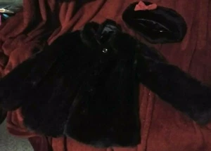 Beautiful, soft, elegant size 5 girl's black jacket WITH HAT by Gymboree, fancy - Picture 1 of 2