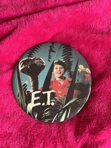 Vintage E.T. Pinback Button Pin mit Bild von E.T. Und Henry Thomas - Bild 1 von 4