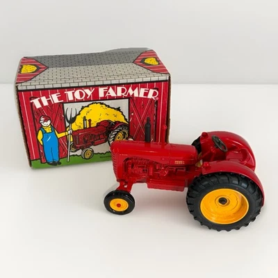 ERTL Massey Harris 55 Tractor 1992 THE TOY FARMER 1:16 Made in USA with Box “B” - Image 1 of 4