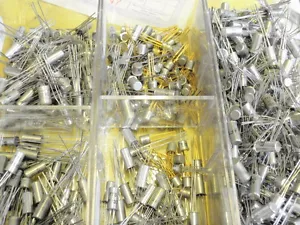 20x TRANSISTOR GERMANIUM MIX de AF138 a AF279 20309-175 - Imagen 1 de 1