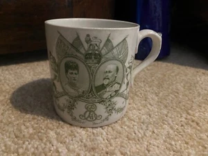 UK royal commemorative mug - Coronation of Edward VII 1902 - Royal Doulton - Picture 1 of 7