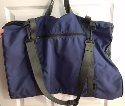 Bolsa de ropa de mano Eddie Bauer ~ azul ~ fácil de plegar, colgar, empacable limpio Foto 1 de 4
