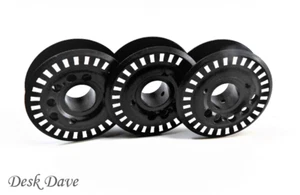 3 New Bobbins, 0322955000, for BERNINA Sewing Machines 820 820QE 830 830LE 880+ - Picture 1 of 4