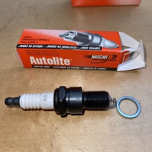 AUTOLITE SPARK PLUG COPPER CORE @4 P/N 65. - Picture 1 of 5