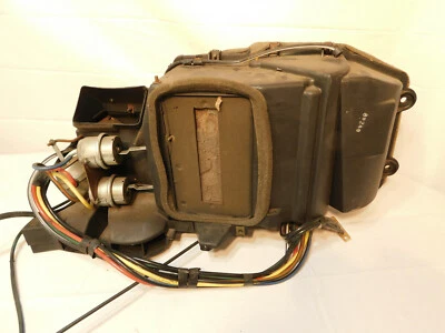 Ford Thunderbird 1977-1979 caja de calefacción principal aire acondicionado Lincoln Mark V D7OH-18B621 Foto 1 de 4