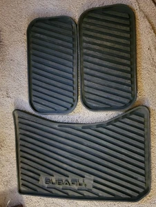 2003-08 Subaru Forester All Weather 3 of 4 ONLY Rubber Mats Passenger And Rear - Bild 1 von 6