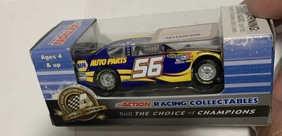 Martin Truex Jr. #56 NAPA 2013 piezas de automóviles NASCAR acción escala 1/64 diecast en caja Foto 1 de 4