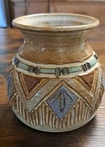 Gorgeous Studio Pottery Art Vase  Artist Signed Earth Tone Aztec Type Glazed - Picture 1 of 7
