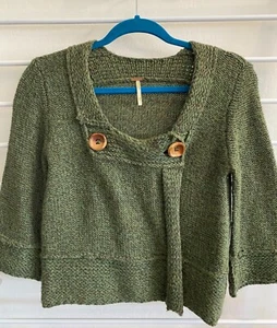 Free People Cropped Wool Blend Sweater w/Buttons; Size Small - Picture 1 of 4