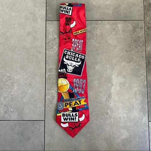Men's Vintage silk Chicago Bulls NBA red tie Michael Jordan Pippen 90s Cover