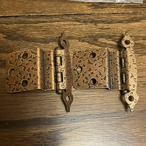 Vtg MCM Hammered Copper Cabinet Hinges New Old Stock W/ Screws 19 Pair (38) 60’s - Picture 1 of 13