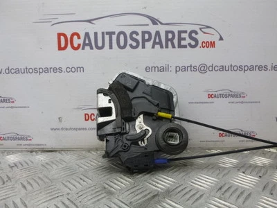 Toyota Corolla Verso 2007 MPV 2004-2009 bloqueo de puerta mecánico (lado del pasajero trasero)  Foto 1 de 4