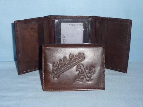 OAKLAND A'S ATHLETICS    Leather TriFold Wallet    NEW    dark brown 3v nd Cover