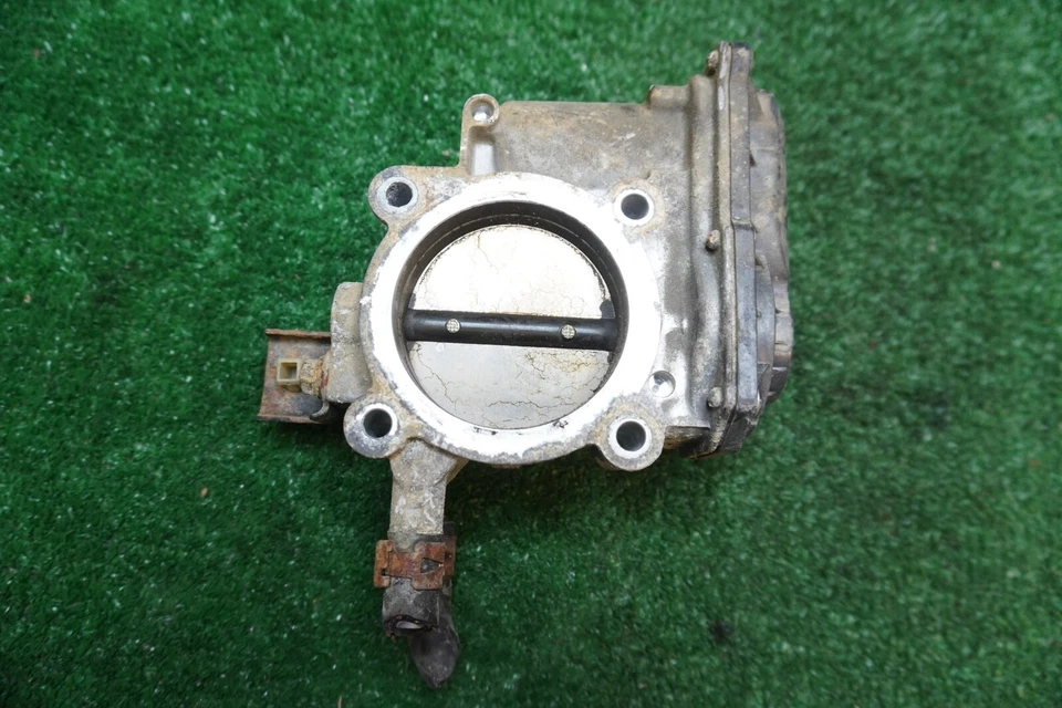 Toyota RAV4 2010 2,4 L carrocería del acelerador OEM 2203036010 Foto 1 de 4