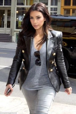 Blazer Chaqueta Doble Pecho Kim Kardashian Foto 1 de 4