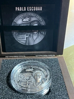 Moneda de plata 1.000 millones de Besos Colombia PABLO EMILIO ESCOBAR GAVIRIA 2023 2 OZ. Foto 1 de 4