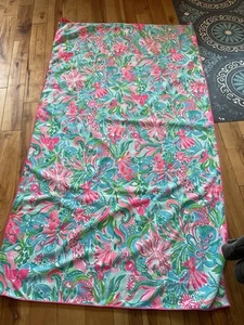 Lilly Pulitzer Beach Lounge Towel Pink Blue "Golden Hour" Microfiber 40"x72" - Picture 1 of 5