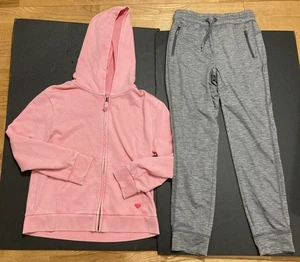 Conjunto para niña Cat & Jack & All in Motion talla 8-10 - sudadera con capucha rosa con joggers usado en excelente estado - Imagen 1 de 7