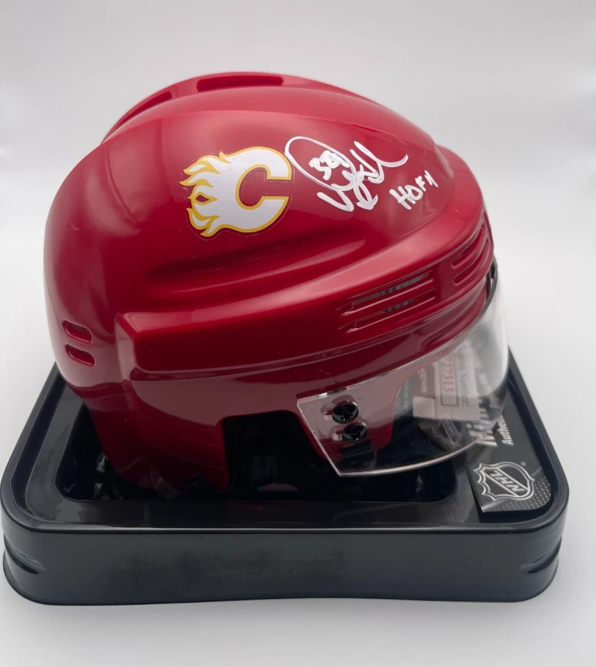 CALGARY FLAMES DOUG GILMOUR #39 AUTOGRAPHED Signed RED Mini helmet JSA! - Image 1 of 1