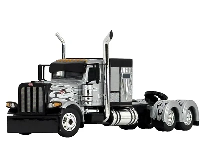 1/64 DCP SILVER/BLACK/WHITE PETERBILT 389 W/ 60" MERCURY SLEEPER - Image 1 of 4