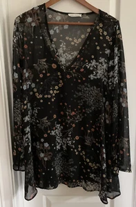 Honey Punch Women's Black Floral Chiffon Bell Sleeve Tunic Mini Dress Small - Picture 1 of 9