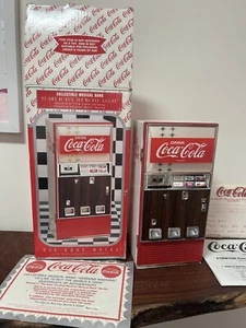 Mini máquina expendedora Coca Cola 1996 de colección banco musical probado funcionando nuevo - Imagen 1 de 13