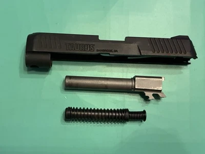 USADO OEM TAURUS G3 COMPLETO DESLIZAMIENTO BARRIL GUÍA VARILLA RETROCESO RESORTE NEGRO Foto 1 de 4