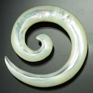 4mm oder 6mm Dehnungsspirale Muschel Perlmutt Ohr Tunnel Piercing Design 270 - Bild 1 von 1