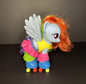 My Little Pony G4 - 2010 - Friendship is Magic - RAINBOW DASH WITH SKATES - Picture 1 of 8