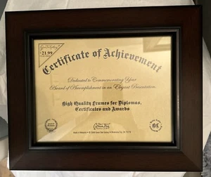 Green True Gallery Certificate Of Achievement Award Wood Frame 12.5” X 15” - Picture 1 of 3