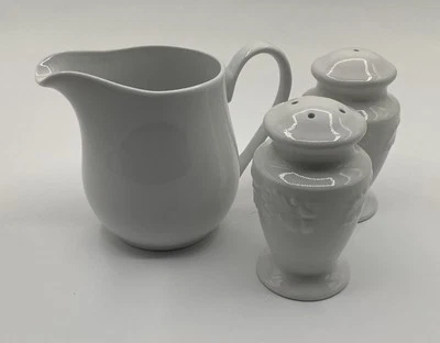 Pampered Chef Simple Additions Creamer & Salt & Pepper Shakers - Image 1 of 3