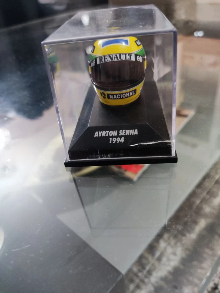Casco Ayrton Senna 1994 Minichamps scala 1:8 Cod.540389402. - Immagine 1 di 4